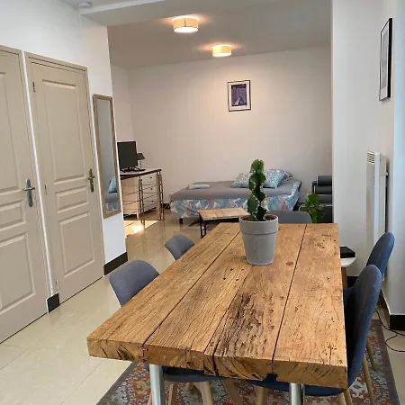 Large And Unique Souplex 60Sqm, Well Located-2